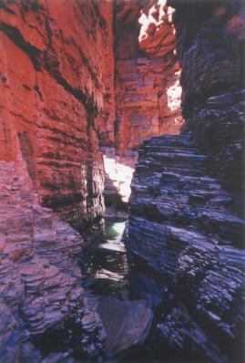Het 1e deel van Weano Gorge, Karijini NP. (Australië - 2003)
