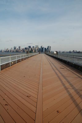 Pier bij Lady Liberty, New York (Amerika - 2005)