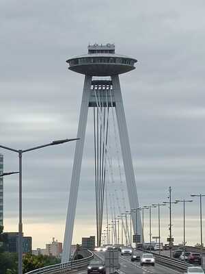 De UFO Tower in Bratislava (Slowakije - 2023)