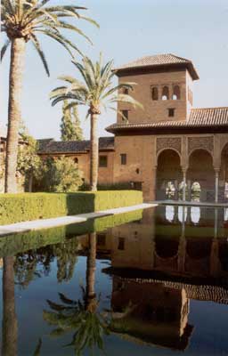 De Partal tuinen naast het Nasrid Palace, Alhambra. (Spanje - 2003)
