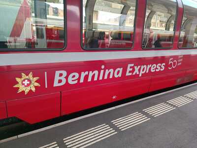 De wereldberoemde Bernina Express (Zwitserland - 2023)